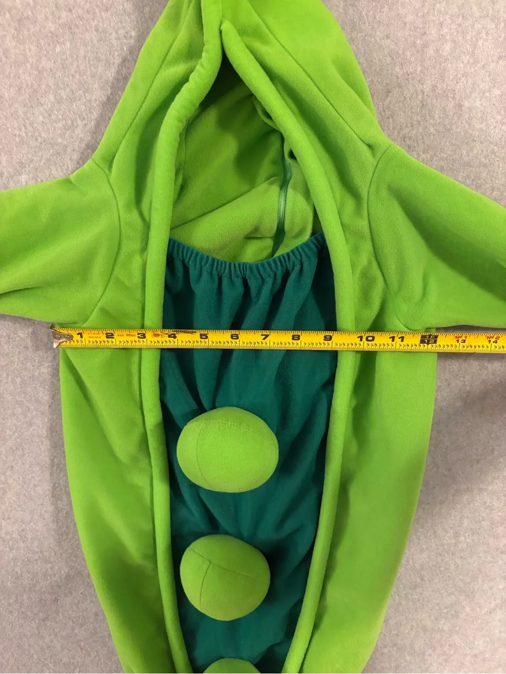 RedEnvelope Infant Green Pea Pod Halloween Baby Costume size 0-6 Months EUC
